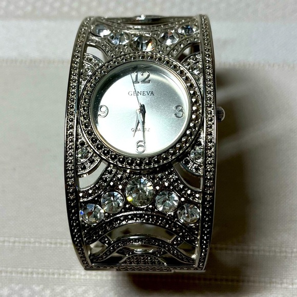 Geneva Woman's Silver Toned Cuff Bracelet W/ Rhinestones. Victorian look. - Picture 2 of 6